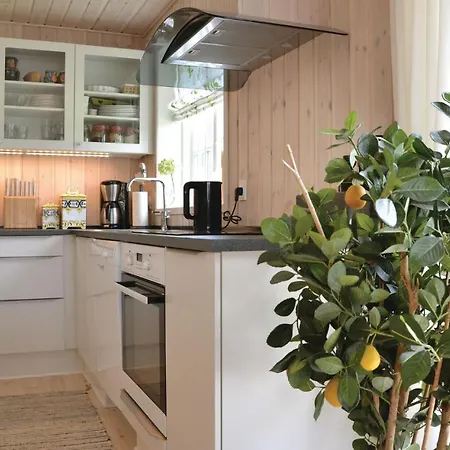 Two-bedroom Holiday In Hyllinge Casa de Férias *
